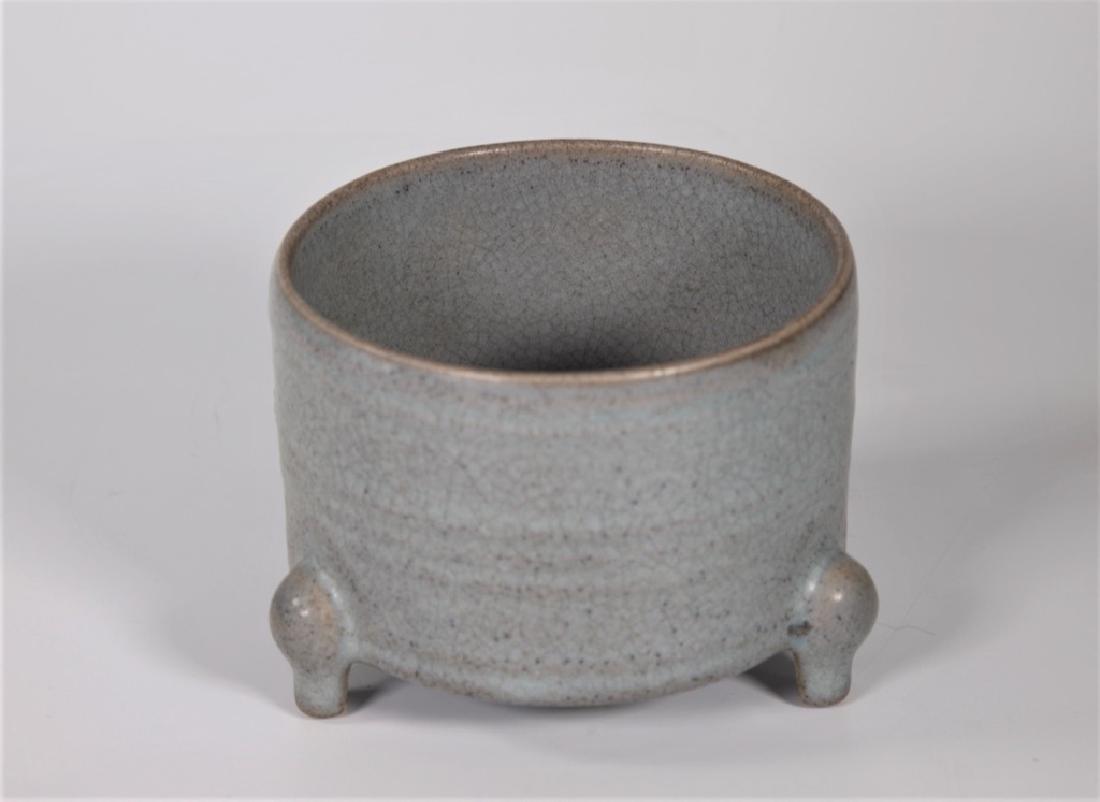 Chinese Song Dynasty Ru Yao Tripod Censer (1 of 7)