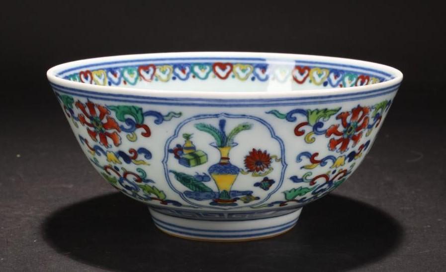 Chinese Qing Doucai Dynasty Yong Zheng Bat-framing (1 of 6)