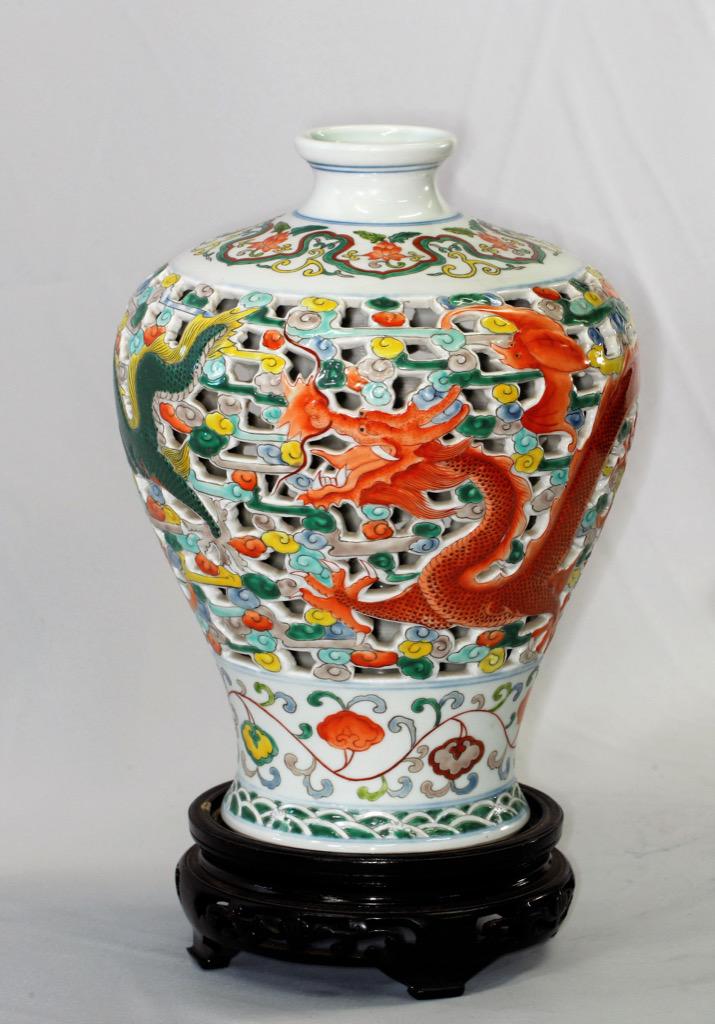 Chinese Qing  Guangxu Dragons and Double Wall Vase (1 of 9)