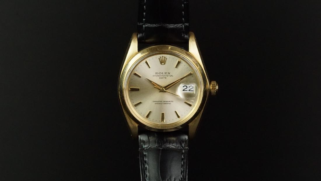 GENTLEMEN'S ROLEX OYSTER PERPETUAL DATE REF 1500, (1 of 3)