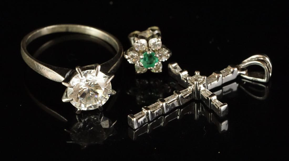 A 9ct gold and diamond cross pendant, a single 9ct gold (1 of 1)