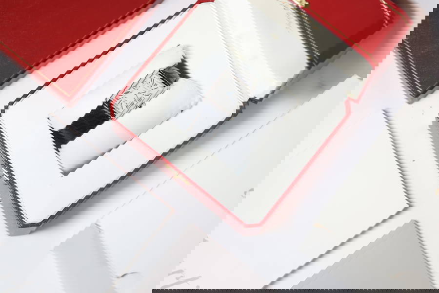 Luxury Watches & Jewellery Auction on Oct 26, 2023 by Sterling Vault