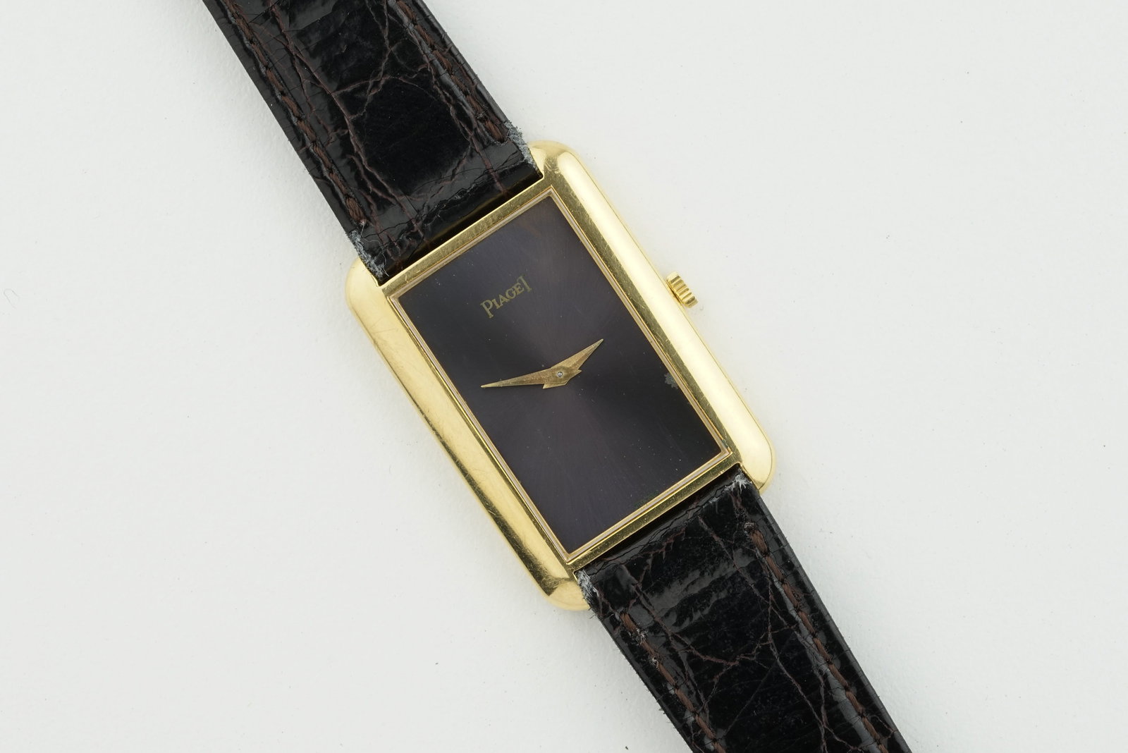 PIAGET 18CT GOLD 'TANK' MANUALLY WOUND PURPLE DIAL W/ GUARANTEE PAPERS REF. 9228 CIRCA 1977, (1 of 4)