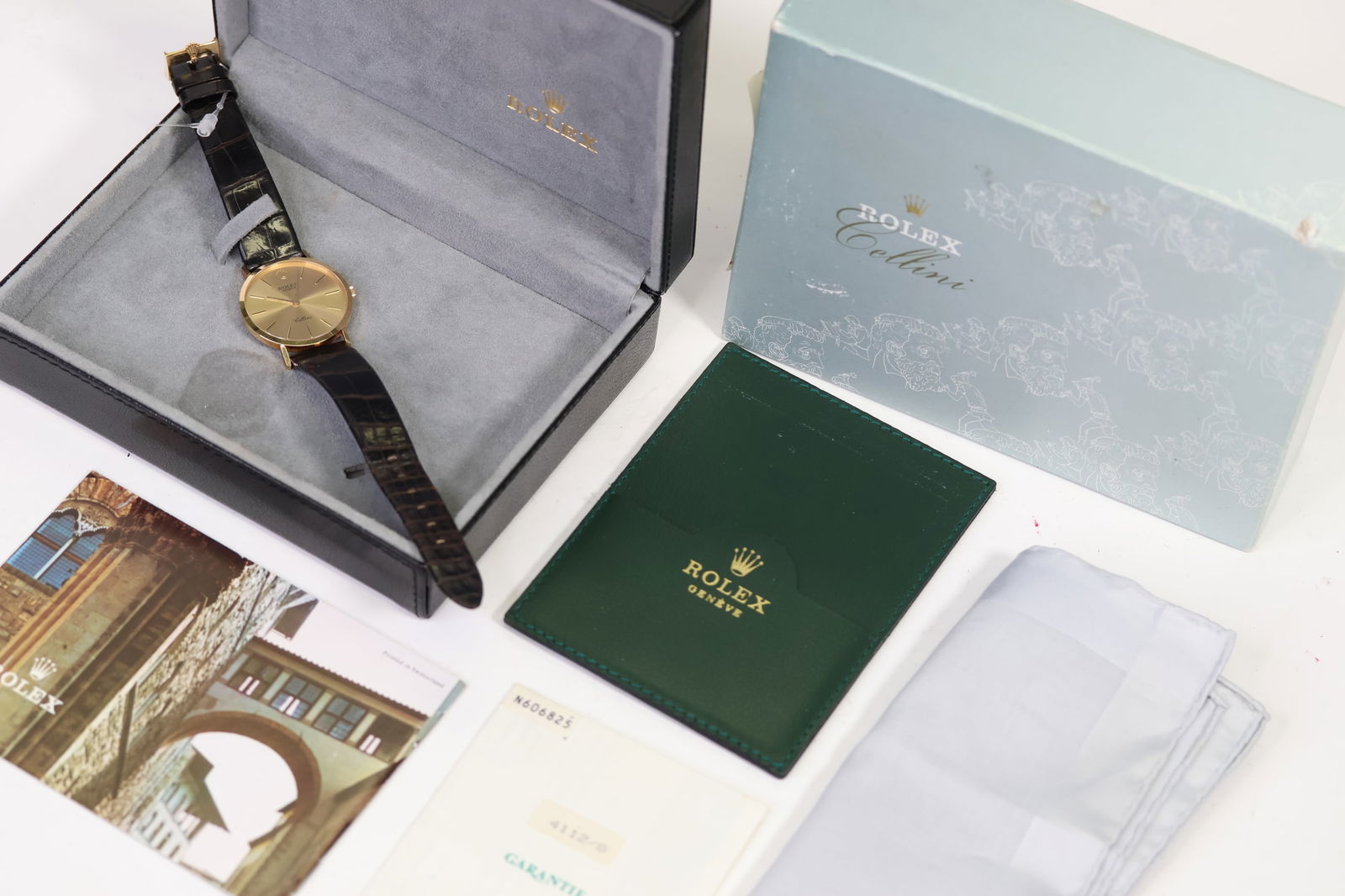 Rolex Cellini 18ct Yellow Gold Manual Wind with Box and Papers 1995 (1 of 5)