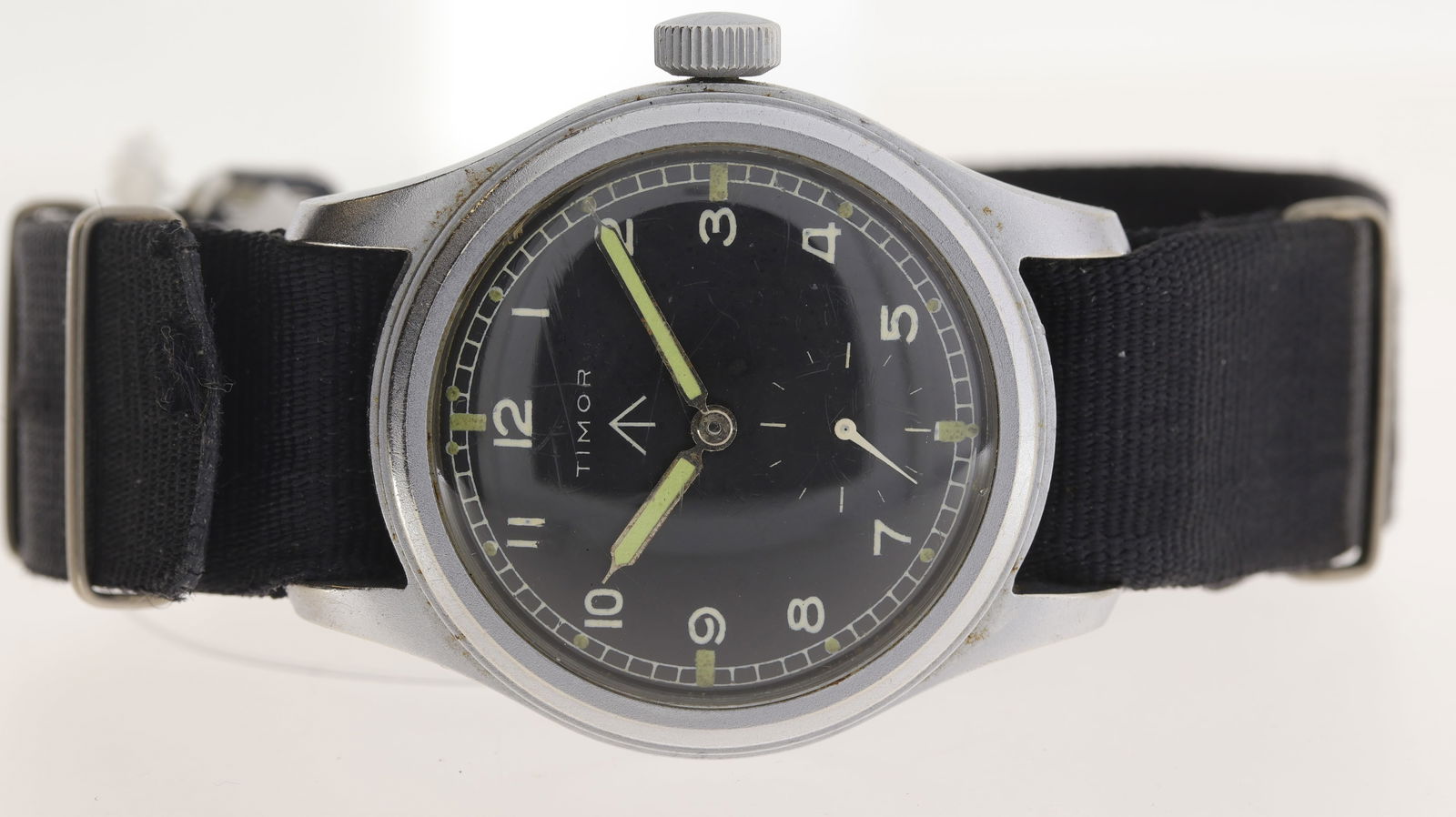 Timor Dirty Dozen Manual Wind 1940s (1 of 6)