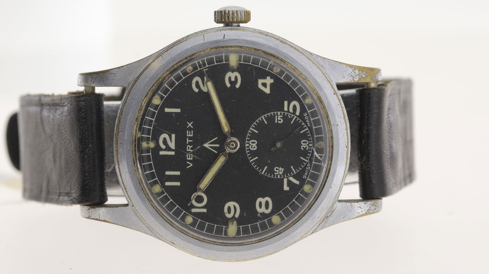 Vertex Dirty Dozen Manual Wind 1940s (1 of 9)