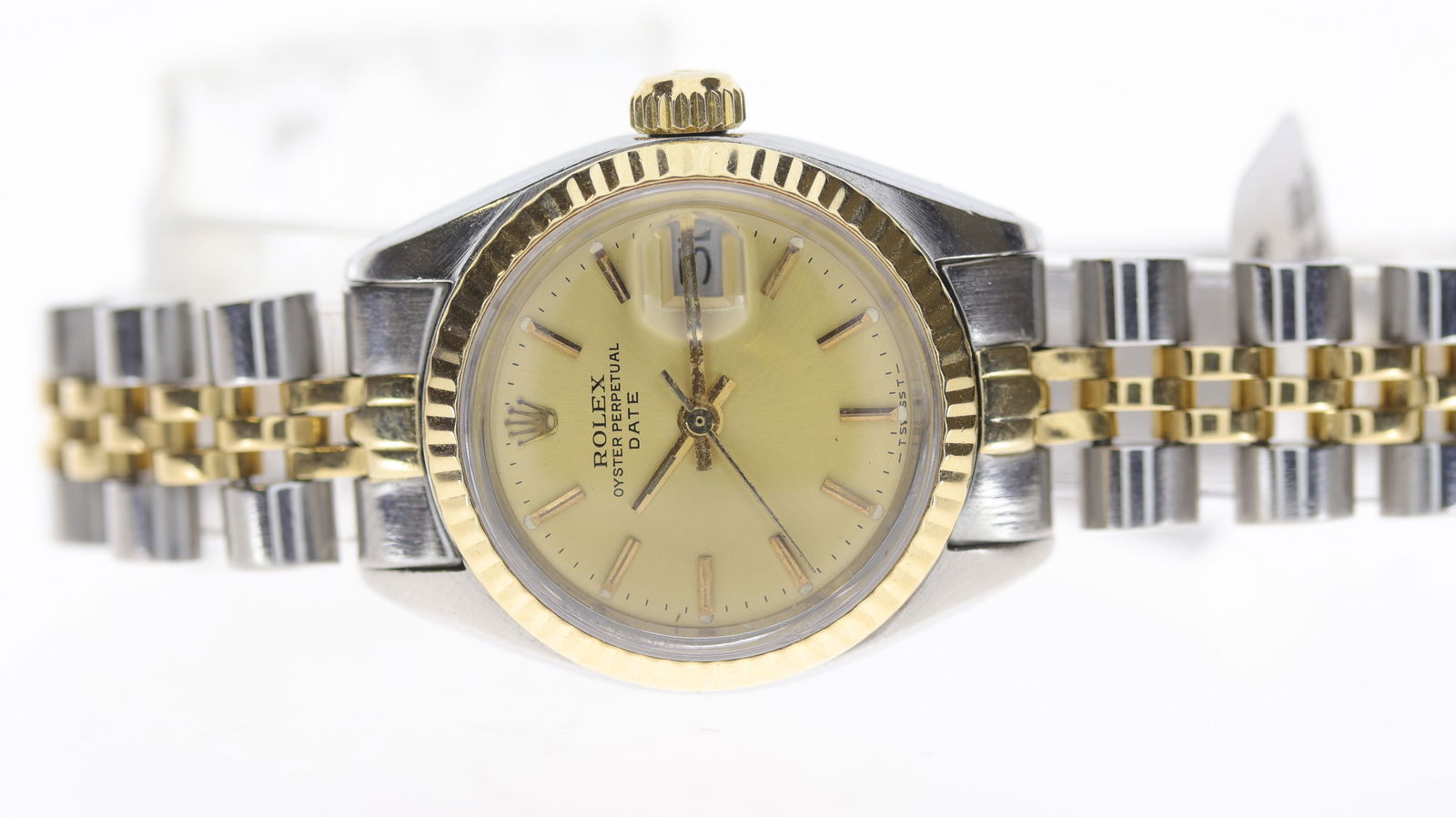 Rolex Oyster Perpetual Date Automatic Circa 1978 Ref 6917 (1 of 5)