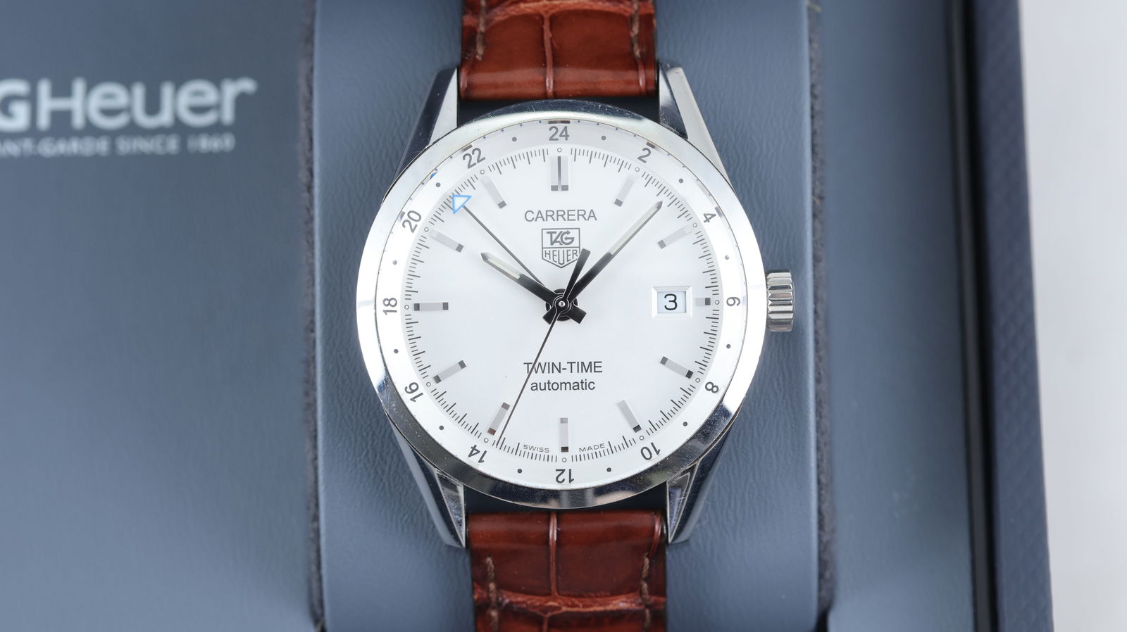 Tag Heuer Carrera Twin Time Date Automatic with Box (1 of 7)