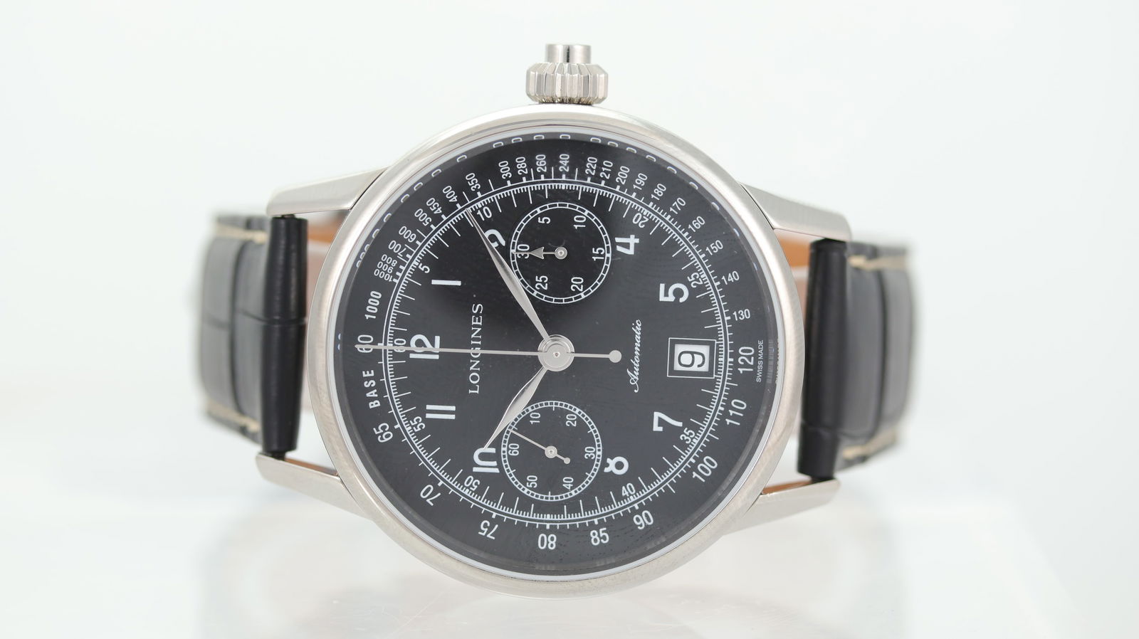 Longines Heritage Monopusher Chronograph Automatic: Brand: Longines Model Name: Heritage Reference: L2.800.4 Movement: Automatic Movement calibre: Longines Calibre 788.2 Dial shape: Circular Dial colour: Black Dial features: Arabic numeral hour markers