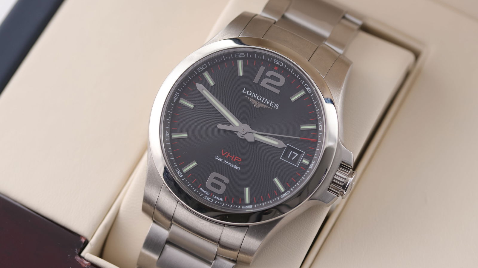 Longines Conquest V.H.P. with Box and Papers 2024: Brand: Longines Model Name: Conquest V.H.P. Reference: L3.716.4 Movement: Quartz Movement features: High accuracy quartz Year: 2024 Box: Full Box Papers: Full Set Papers Dial shape: Circular Dial colo