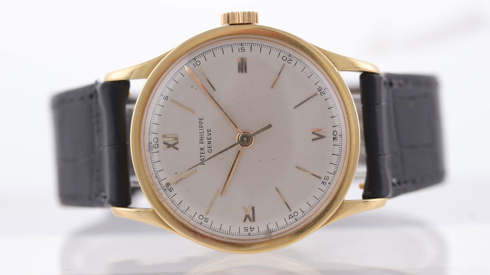 Vintage Patek Philippe Calatrava Reference 570 Calibre 27SC 18ct Gold Circa 1950's: Brand: Patek Philippe Model Name: Calatrava Movement: Manual Wind Movement calibre: Patek Philippe Calibre 27SC Movement features: 701*** movement serial dating this to circa 1950 Year: Circa 1950 Dia