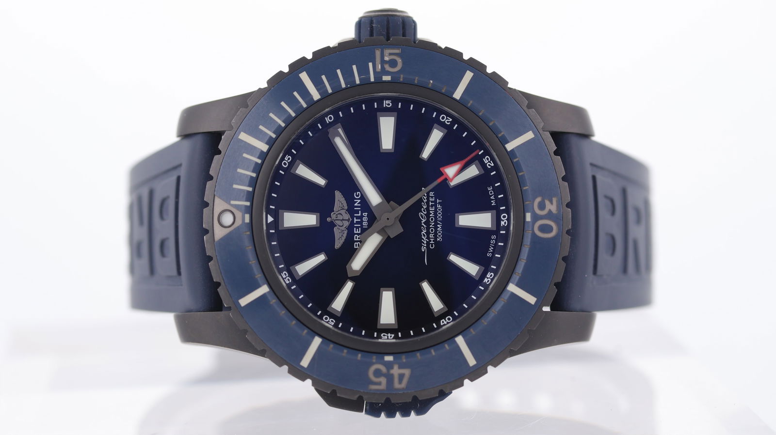 Breitling Superocean 48 Chronometer Automatic: Brand: Breitling Model Name: Superocean 48 Reference: V17369 Movement: Automatic Movement calibre: B17 Movement features: 38hr power reserve Dial shape: Circular Dial colour: Blue Dial features: fume