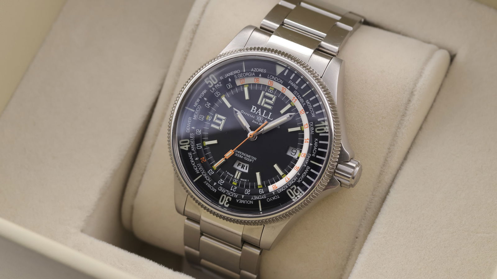 Ball Engineer Master II Diver World Time with Box and Papers 2025 (1 of 7)