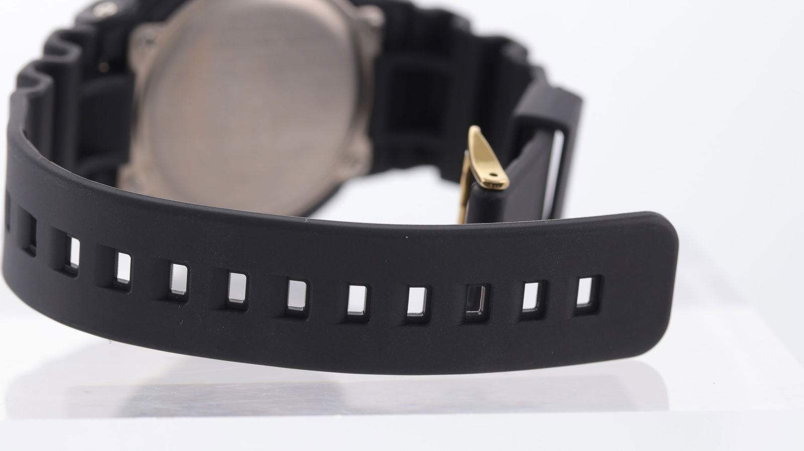 N.O.S Casio G-Shock Ref DW-5300 with Box and Papers 1996 - 6