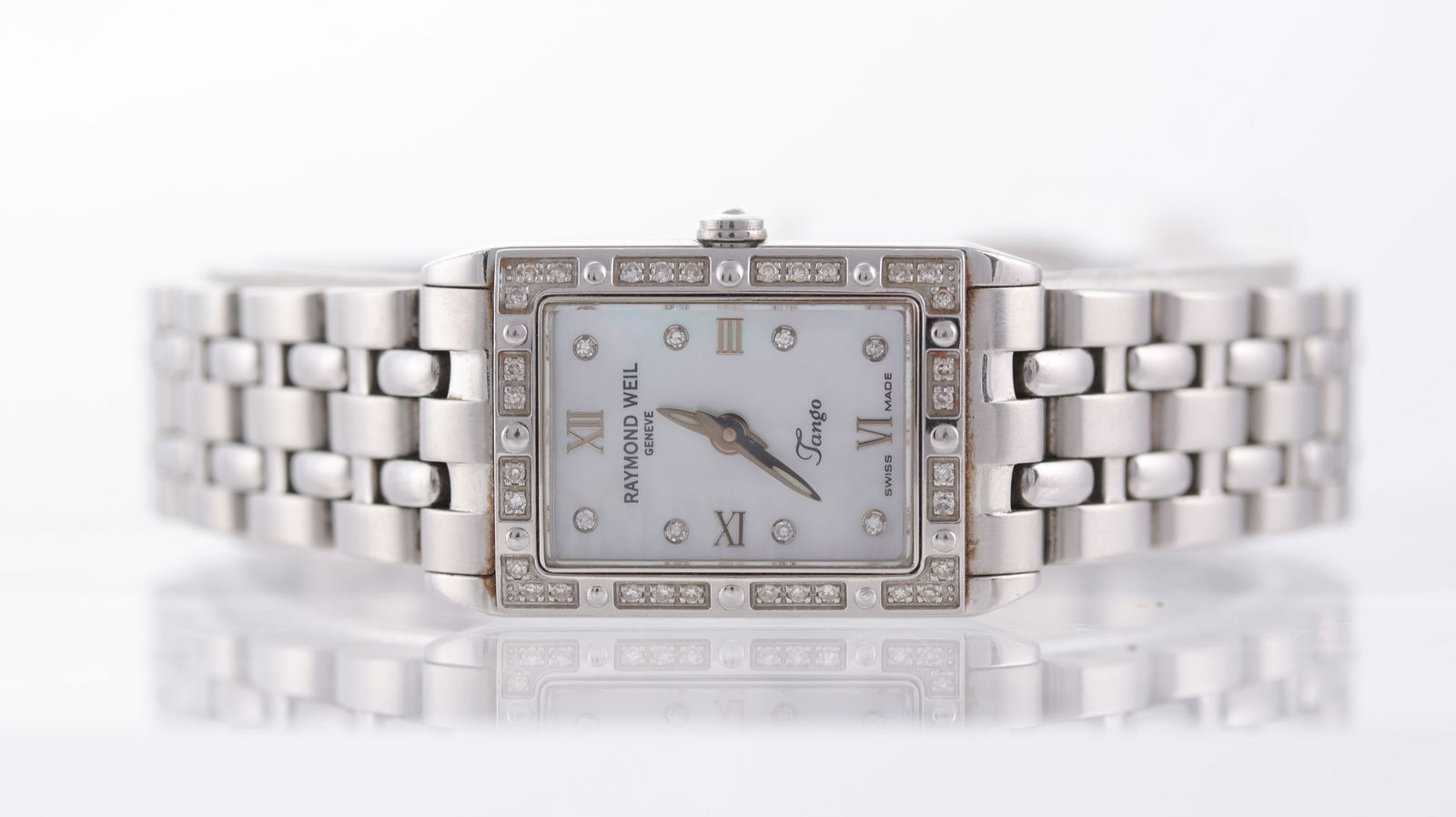 Raymond Weil Tango Ref 5971 with Box and Papers 2007: Brand: Raymond Weil Model Name: Tango Reference: 5971 Movement type: Quartz Year: 2007 Box: Full Box Pa