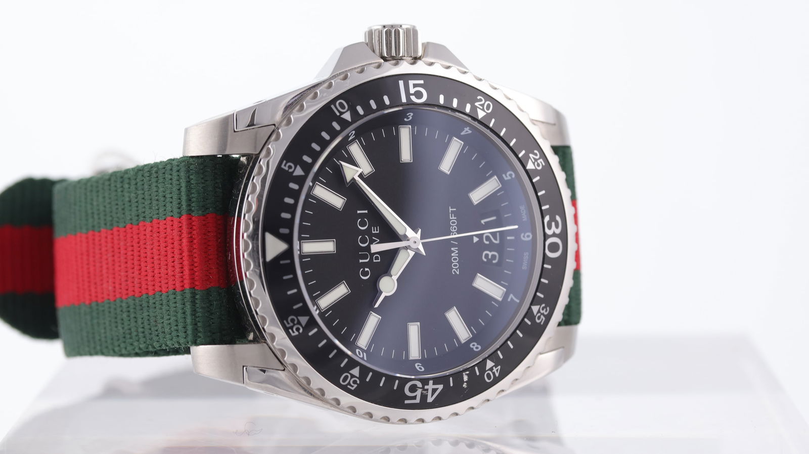 Gucci Dive Ref 136.2 - 2