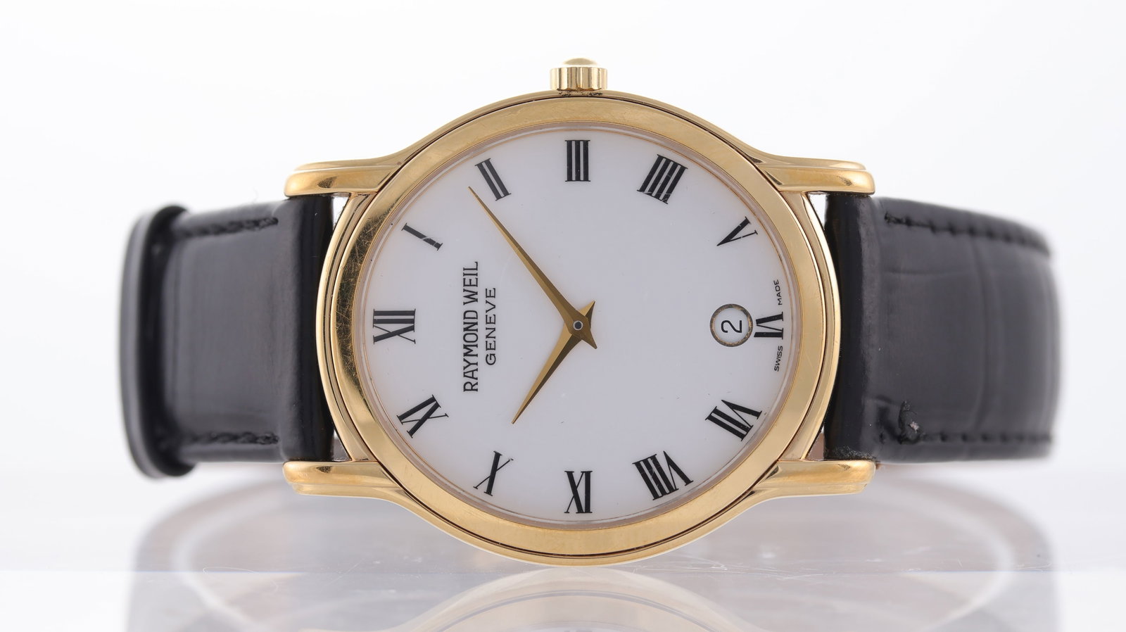 Raymond Weil Tradition Ref 5571: Brand: Raymond Weil Model Name: Tradition Reference: 5571 Movement type: Quartz Dial shape: Oval Dial colour: White Dial features: Roman numerals, quickset date aperture at 6 o'clock Bezel: