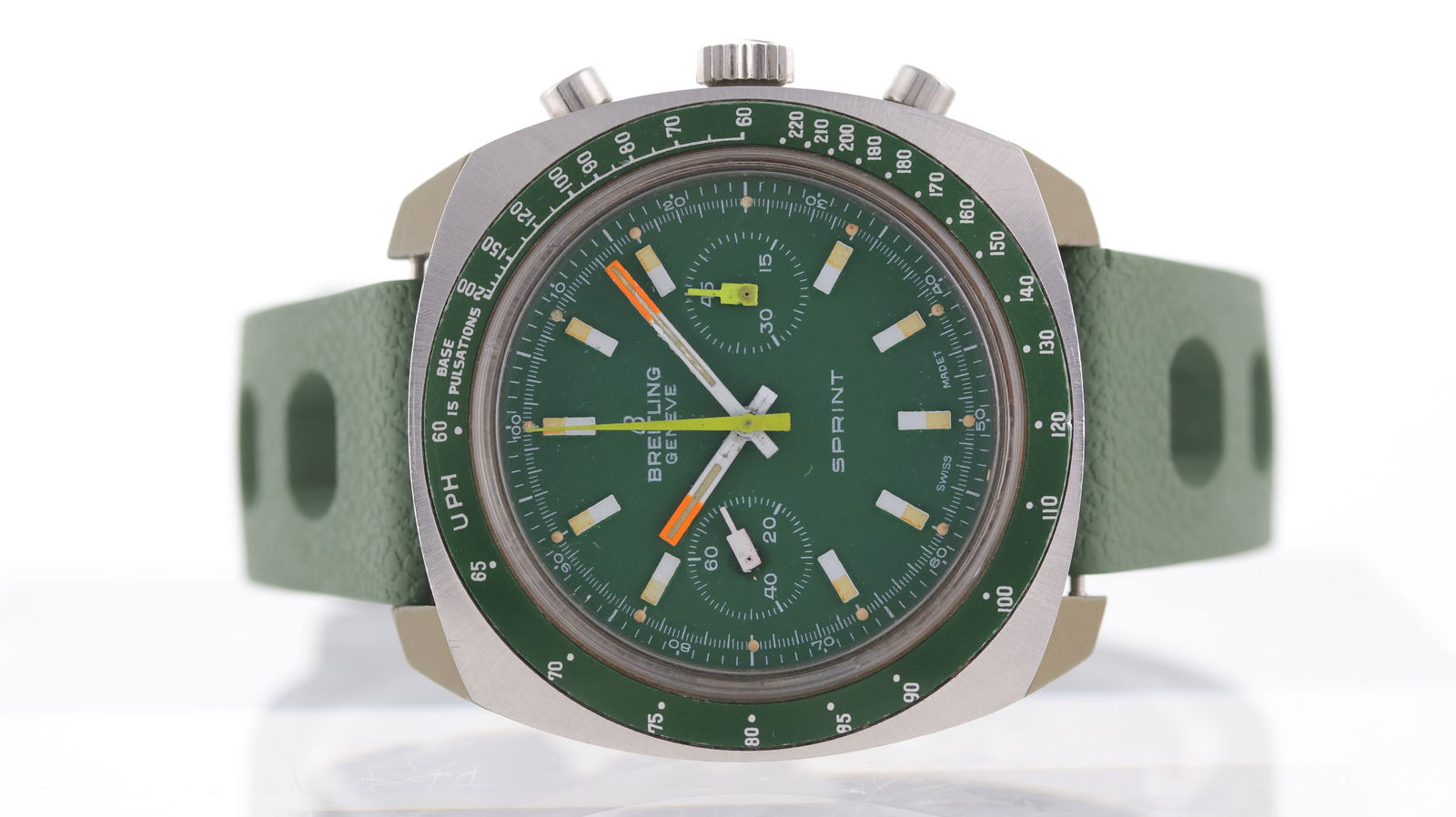 Vintage Breitling Sprint Chronograph Ref 2016 Circa 1970's: Brand: Breitling Model Name: Sprint Reference: 2016 Movement type: Manual Wind Movement calibre: Breitling Valjoux 7733 Year: Circa 1970's Dial shape: Circular Dial colour: Green Dial features: Tritiu
