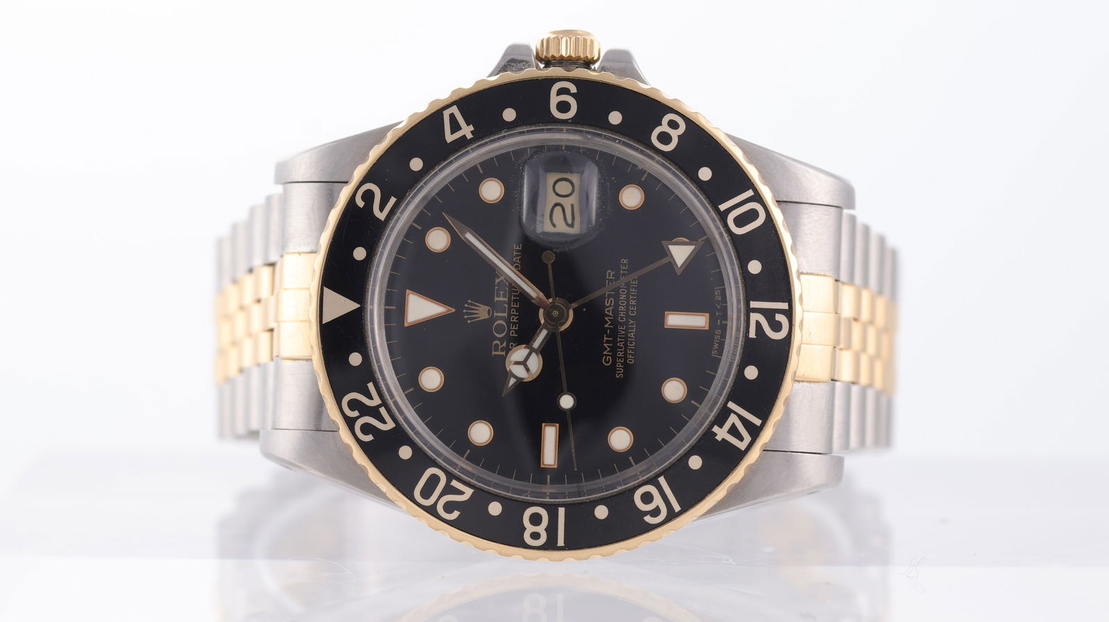 Rolex GMT Master Ref 16753 with Box Circa 1987: Brand: Rolex Model Name: GMT Master Reference: 16753 Movement type: Automatic Movement calibre: Rolex 3075 Year: Circa 1987 Box: Inner and outer box Dial shape: Circular Dial colour: Black Dial featur