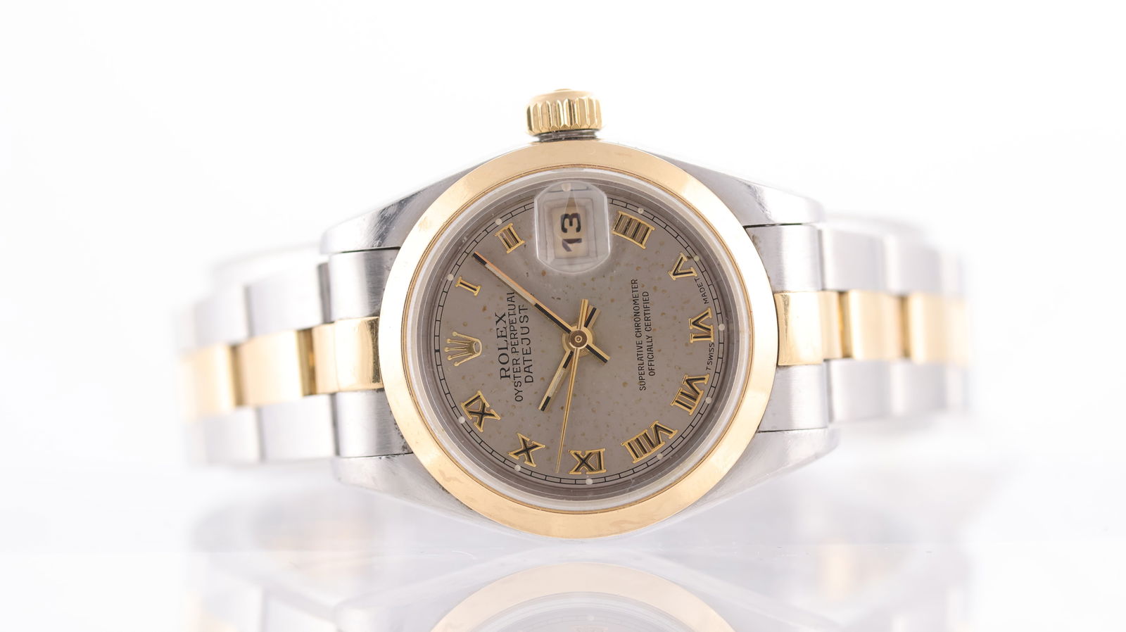 Ladies Rolex Datejust 26 Ref 69163 with Box and Papers 1997: Brand: Rolex Model Name: Datejust 26 Reference: 69163 Movement type: Automatic Movement calibre: Rolex 2135 Year: 1997 Box: Full Box Papers: Full Set Papers Papers features: Original punch papers Dial