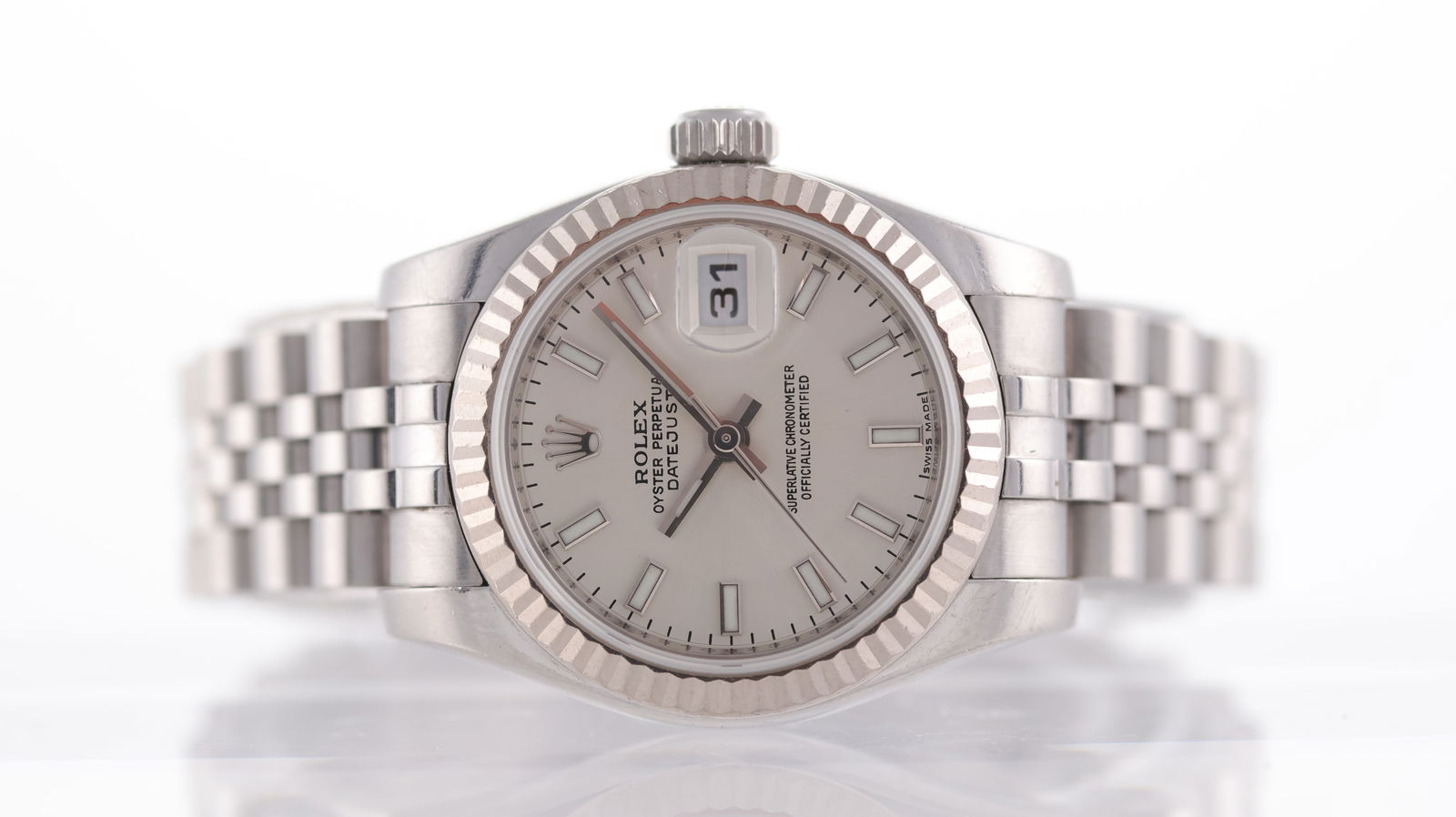 Ladies Rolex Datejust 26 Ref 179174 Automatic Circa 2007: Brand: Rolex Model Name: Datejust 26 Reference: 179174 Movement type: Automatic Movement calibre: Rolex 2235 Year: Circa 2007 Dial shape: Circular Dial colour: Silver Dial features: Applied baton hour