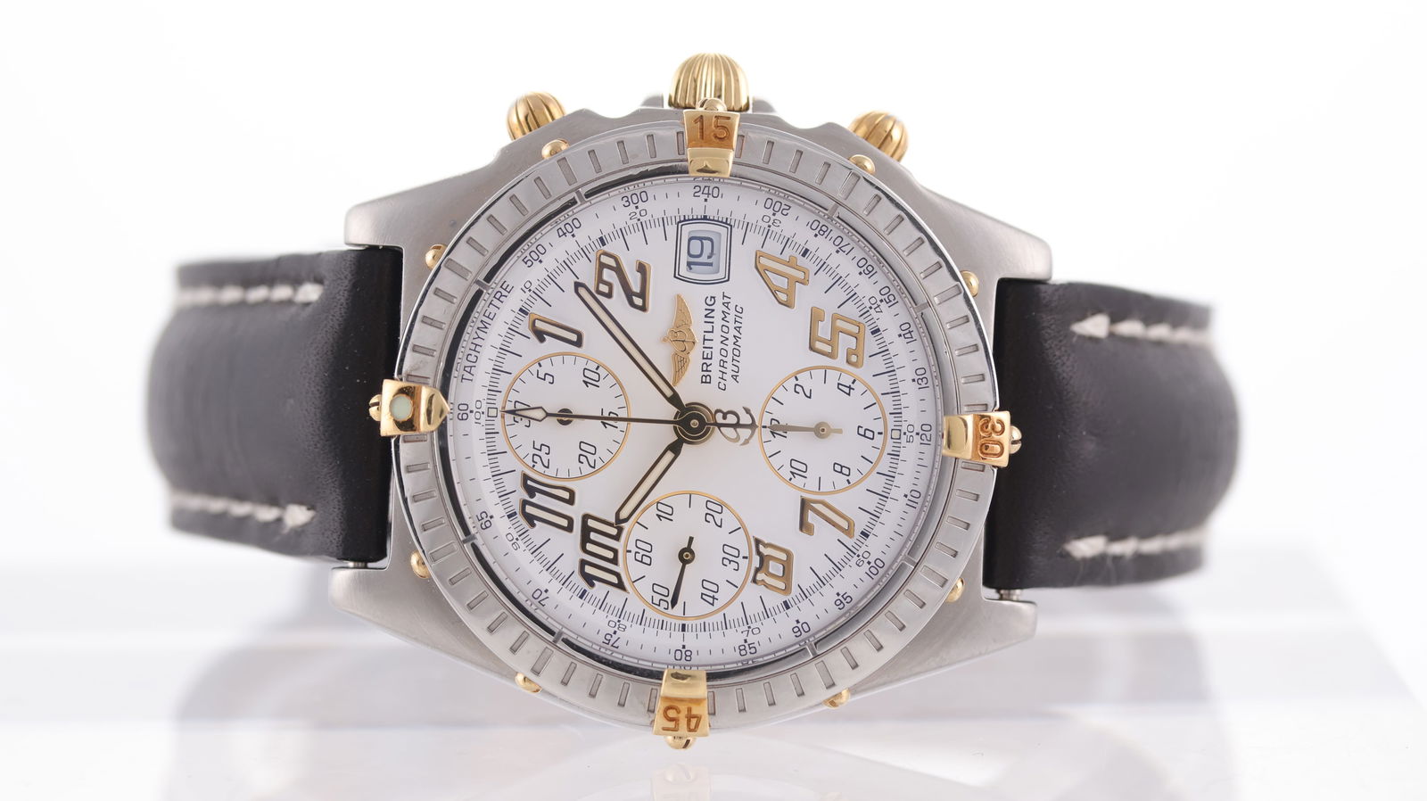 Breitling Chronomat Ref B13350 with Box and Papers 2001: Brand: Breitling Model Name: Chronomat Reference: B13350 Movement type: Automatic Year: 2001 Box: Full Box Papers: Full Set Papers Dial shape: Circular Dial colour: White Dial features: Applied arabic