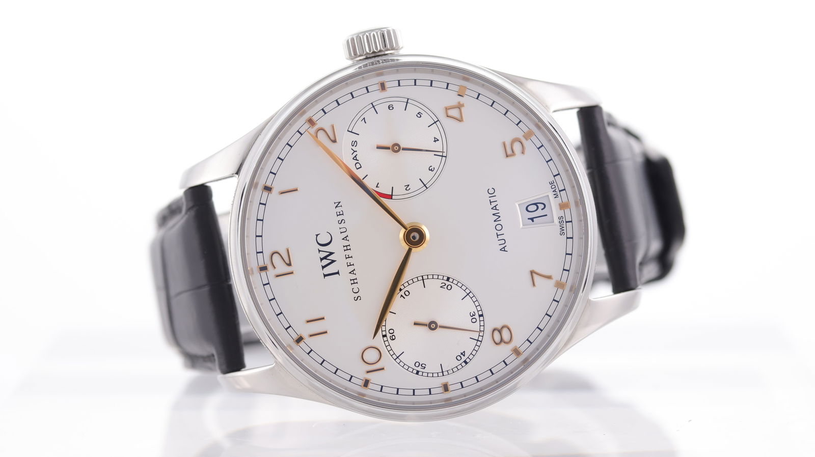 IWC Portugieser Power Reserve Automatic Ref IW500114 Circa 2015: Brand: IWC Model Name: Portugieser Reference: IW500114 Movement type: Automatic Movement calibre: IWC 51011 Movement features: Self winding automatic movement Year: Circa 2015 Dial shape: Circular Dia