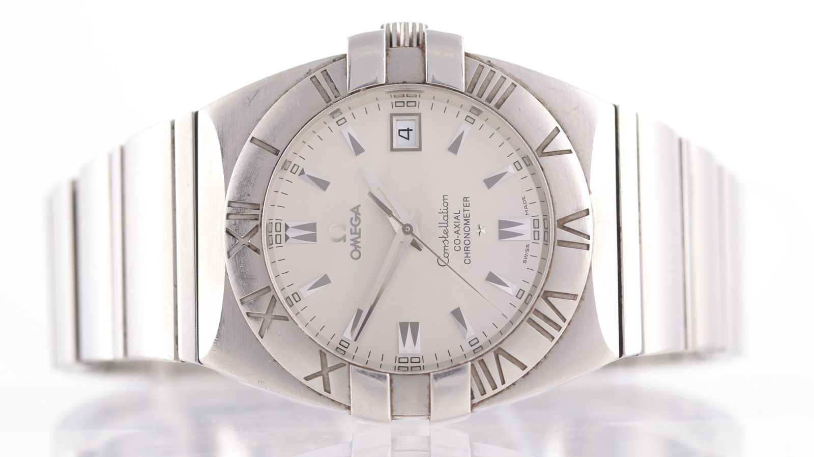 Omega Constellation 'Double Eagle' Ref 1503.30.00 with Box and Papers 2005: Brand: Omega Model Name: Constellation 'Double Eagle' Reference: 1503.30.00 Movement type: Automatic Movement calibre: Omega 2500 Year: 2005 Box: Full Box Papers: Full Set Papers Dial shape: Circular