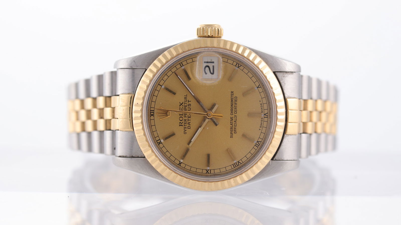 Rolex Oyster Perpetual Datejust 31 Ref 68273 Circa 1989: Brand: Rolex Model Name: Oyster Perpetual Datejust Reference: 68273 Movement type: Automatic Movement calibre: Rolex 2135 Year: Circa 1989 Dial shape: Circular Dial colour: Champagne Dial features: Ap
