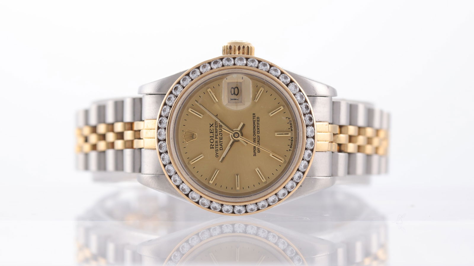 Ladies Rolex Datejust 26 Ref 69173 Circa 1986: Brand: Rolex Model Name: Datejust 26 Reference: 69173 Movement type: Automatic Movement calibre: Rolex 2135 Year: Circa 1986 Dial shape: Circular Dial colour: Champagne Dial features: baton hour marke