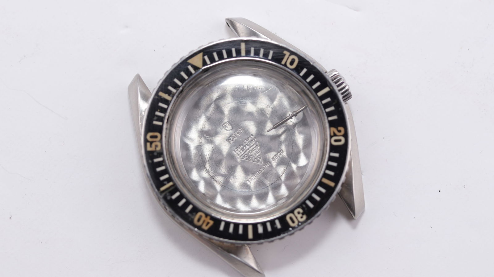 *TO BE SOLD WITHOUT RESERVE* Vintage Omega Seamaster 165.024 case, crown and bezel, bakelite bezel, (1 of 5)