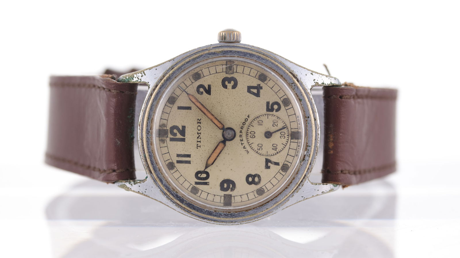 Vintage Timor A.T.P British Military WWII Circa 1939: Brand: Timor Model Name: A.T.P British Military Movement type: Manual Wind Movement calibre: Timor 99B Movement features: Timor signed Year: Circa 1939 Dial shape: Circular Dial colour: White Dial fea