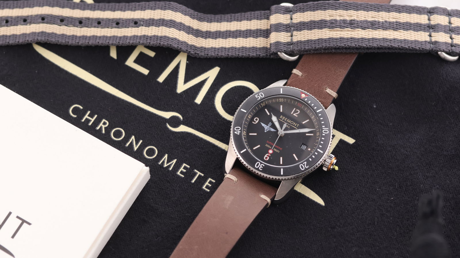 Bremont S300 British Army Parachute Regiment Military Limited Edition with Box and Papers 2018: Brand: Bremont Model Name: S300 British Army Parachute Regiment Movement type: Automatic Year: 2018 Box: Full Box Papers: Full Set Papers Dial shape: Circular Dial colour: Black Dial features: Baton a