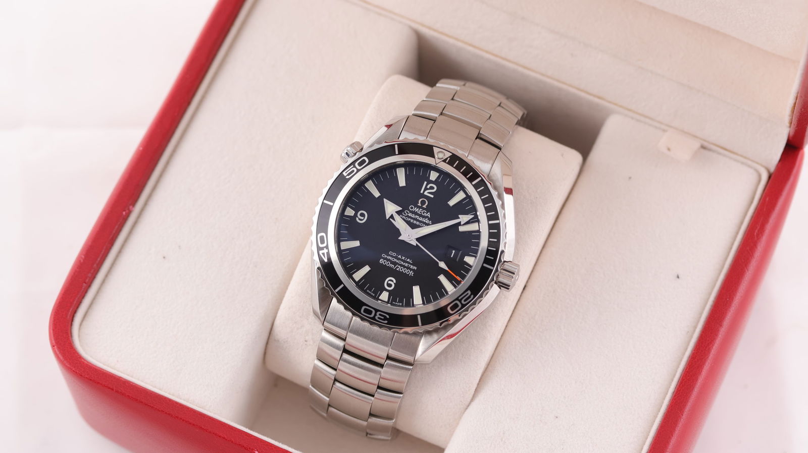 Rare N.O.S Omega Seamaster Planet Ocean 22 SAS Regiment Military Full Set 2010 (1 of 10)