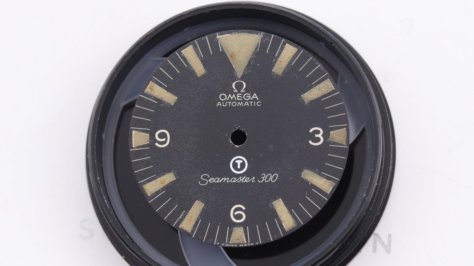 Rare Vintage Omega Seamaster 300 British Military Dial: Rare Vintage Omega Seamaster 300 British Military Dial, features the Circle T, Patina hour markers with the big triangle at 12.