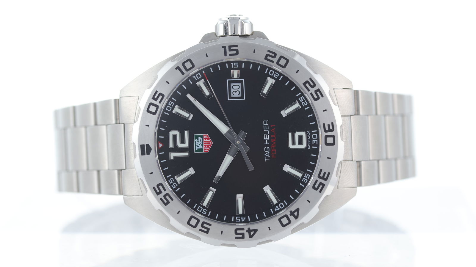 Tag Heuer Formula 1 Ref WAZ1112: Brand: Tag Heuer Model Name: Formula 1 Reference: WAZ1112 Movement type: Quartz Dial shape: Circular Dial colour: Black Dial features: Silver/lume hands and hour markers. Date aperture at 3