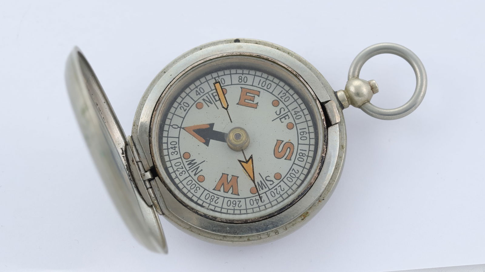 *NO RESERVE* British Military Compass, case marked with 'Crows Foot', W.F. Holmes, Birmingham, VI,: *NO RESERVE* British Military Compass, case marked with 'Crows Foot', W.F. Holmes, Birmingham, VI, 44645 / 1918
