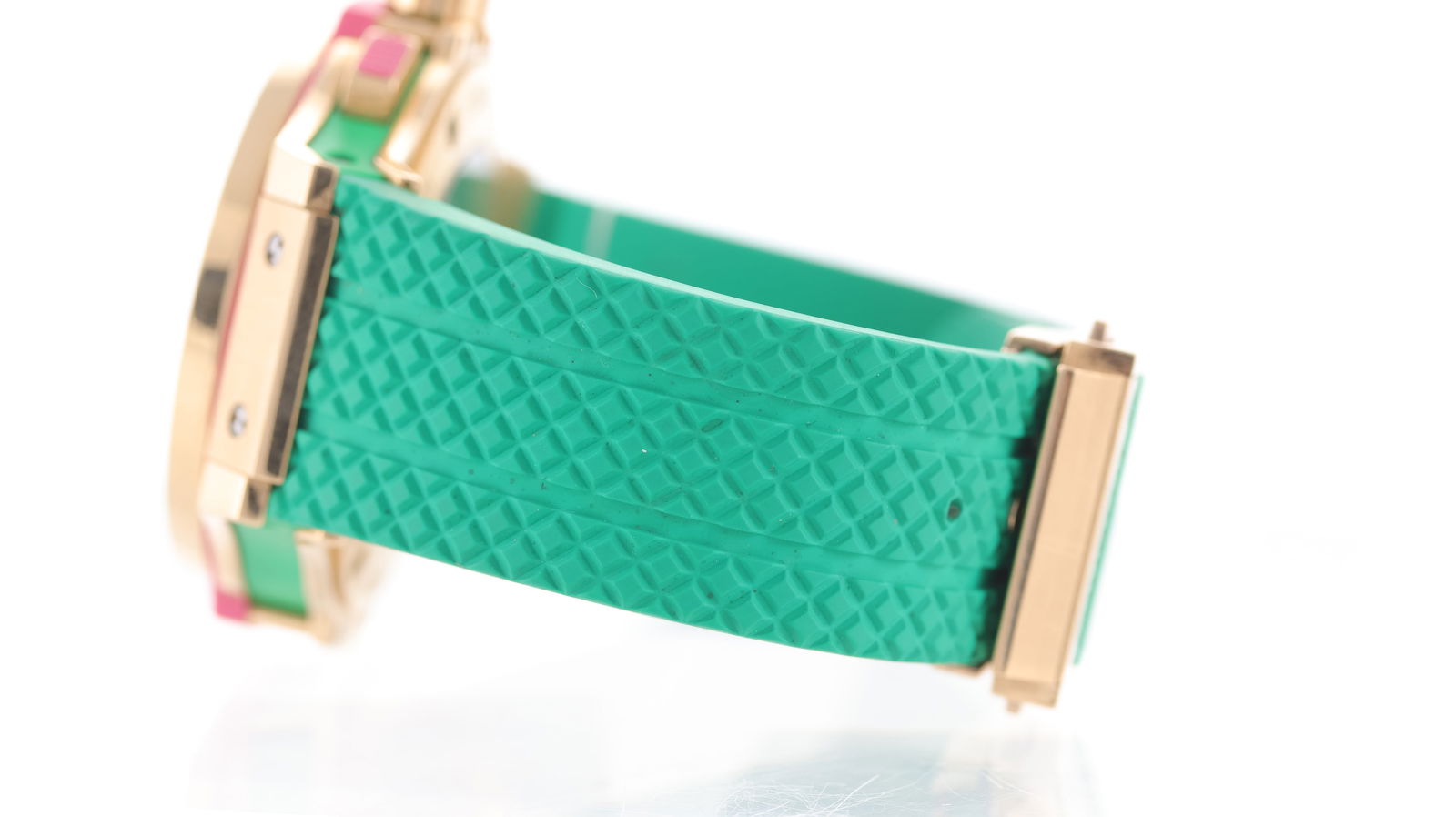 Limited Edition Hublot Big Bang Pop Art 18ct Rose Gold of 200 Pieces Ref 341.VP.5199.LR.1933.POP14 w - 4