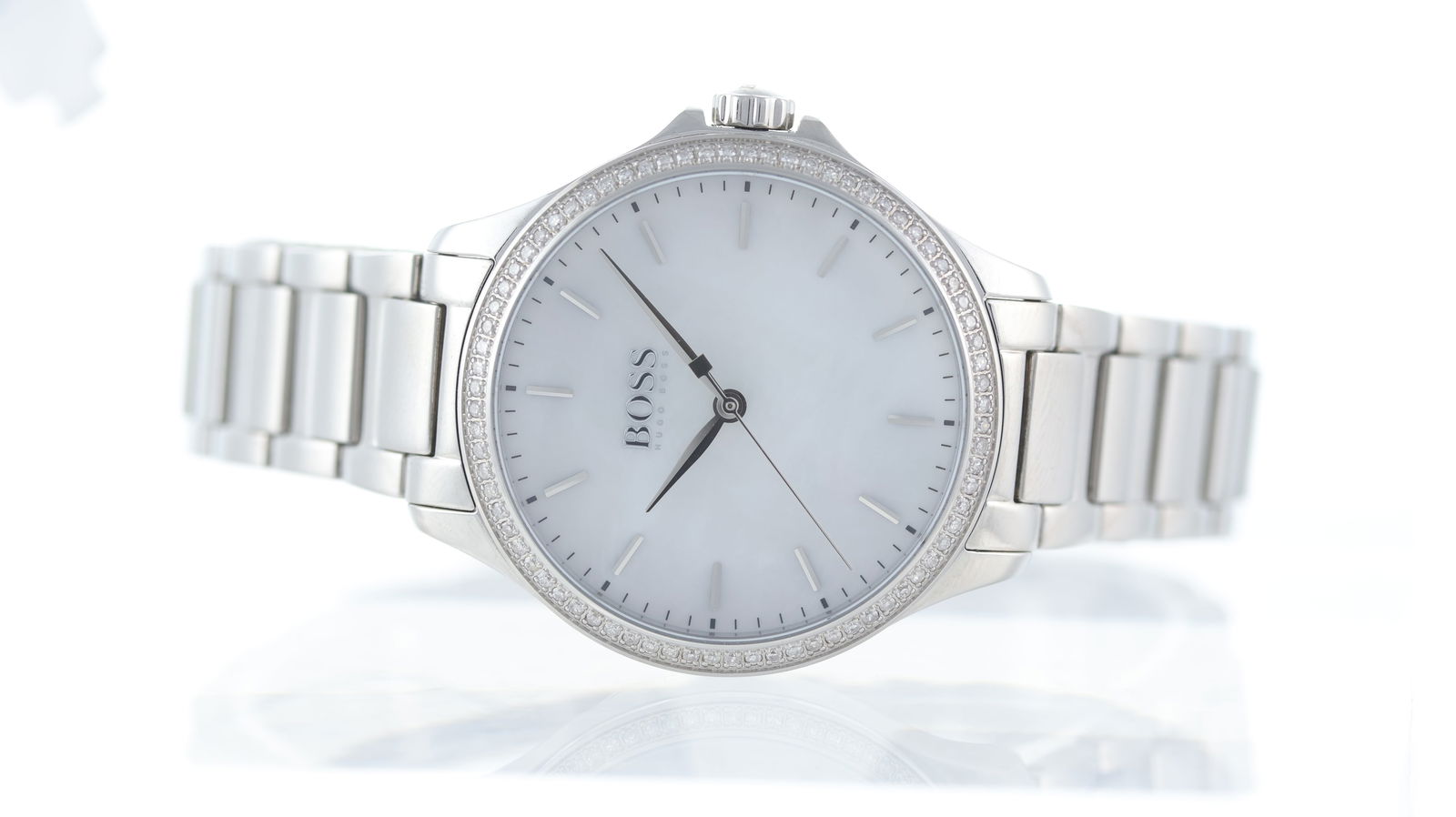 Ladies Hugo Boss Ref HB.373.3.14.3379S: Brand: Hugo Boss Model Name: Ladies Reference: HB.373.3.14.3379S Movement type: Quartz Dial shape: Circular Dial colour: Mother of Pearl Dial features: Silver baton hour markers. Bezel: