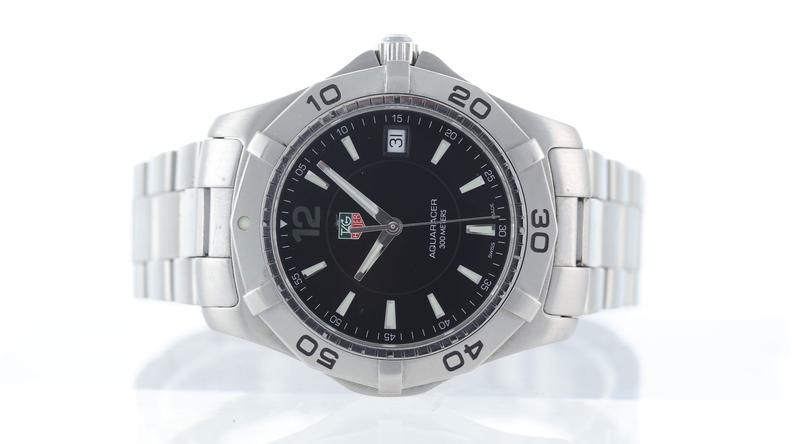 Tag Heuer Aquaracer Ref WAF1110: Brand: Tag Heuer Model Name: Aquaracer Reference: WAF1110 Movement type: Quartz Dial shape: Circular Dial colour: Bla