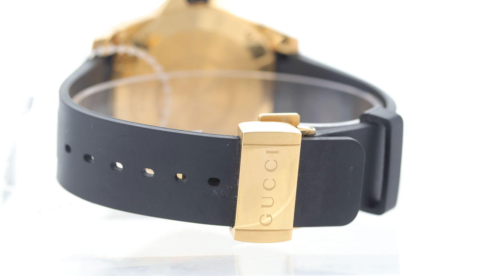 Gucci Dive Ref 136.2 - 3