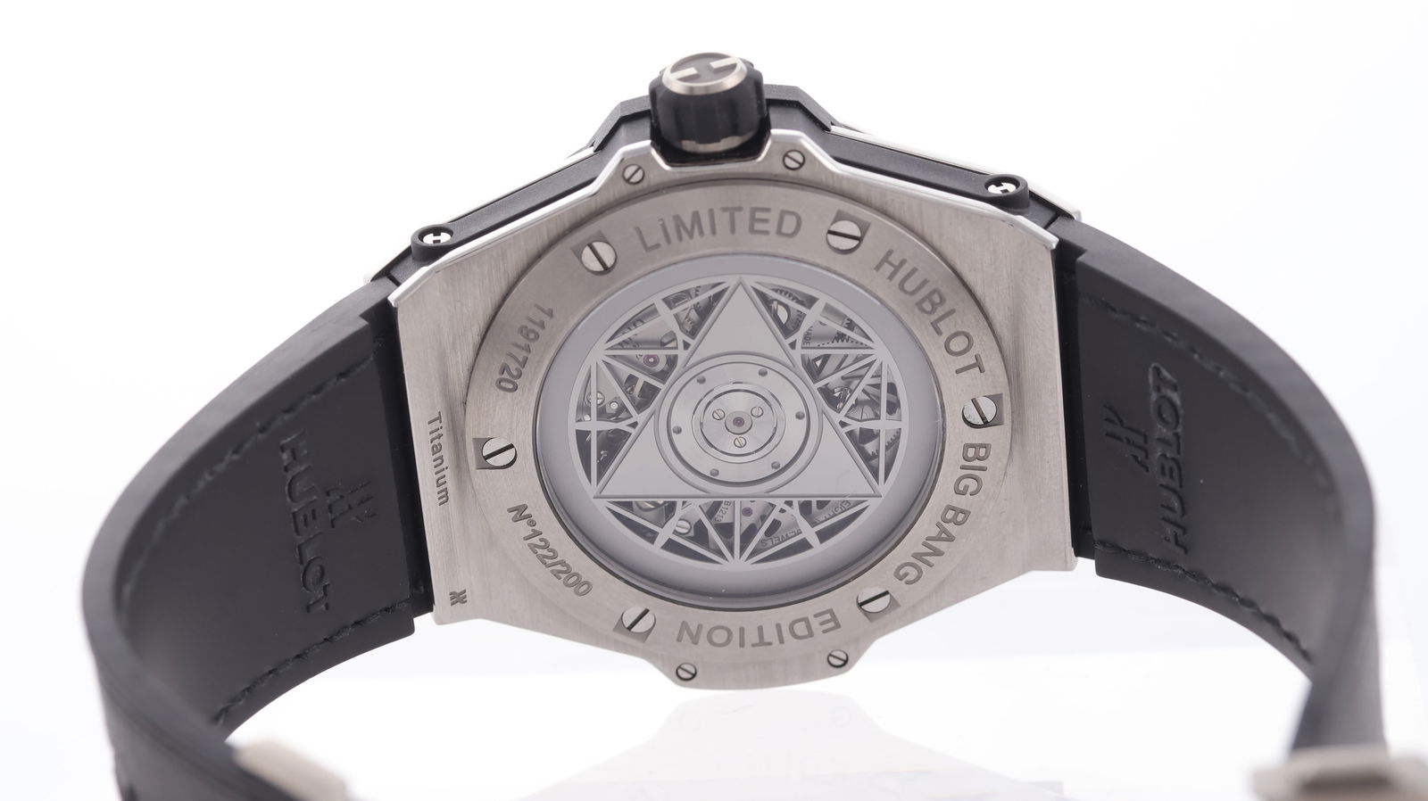 Limited Edition Hublot Big Bang Sang Bleu Titanium of 200 Pieces Ref 415.NX.1112.VR.MXM16 with Box C - 9