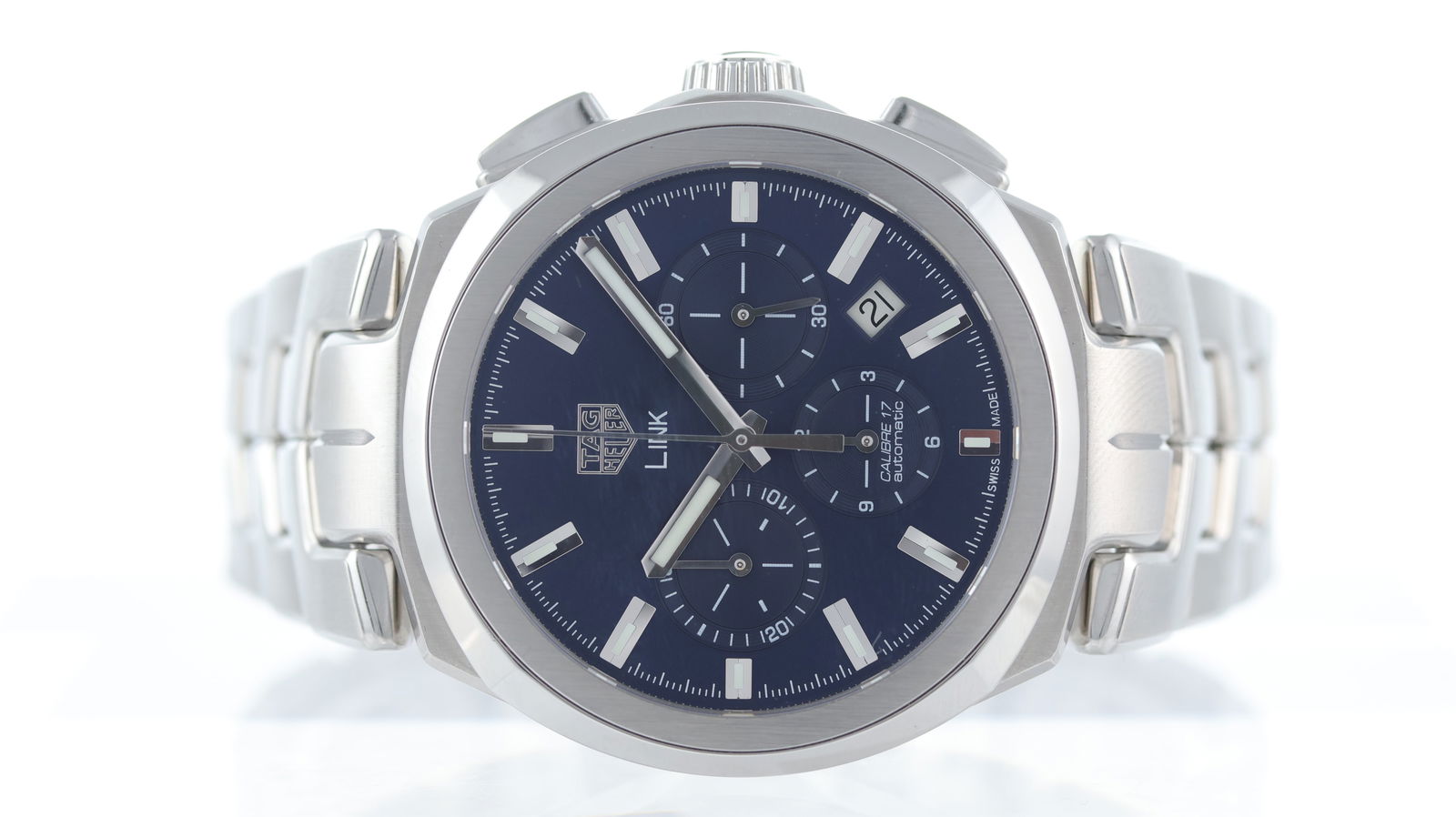 Tag Heuer Link Ref CBC2112 with Box and Papers 2023: Brand: Tag Heuer Model Name: Link Reference: CBC2112 Movement type: Automatic Movement calibre: Tag Heuer 17 Year: 2023 Box: Full Box Papers: Full Set Papers Dial shape: Circular Dial colour: Blue Dia