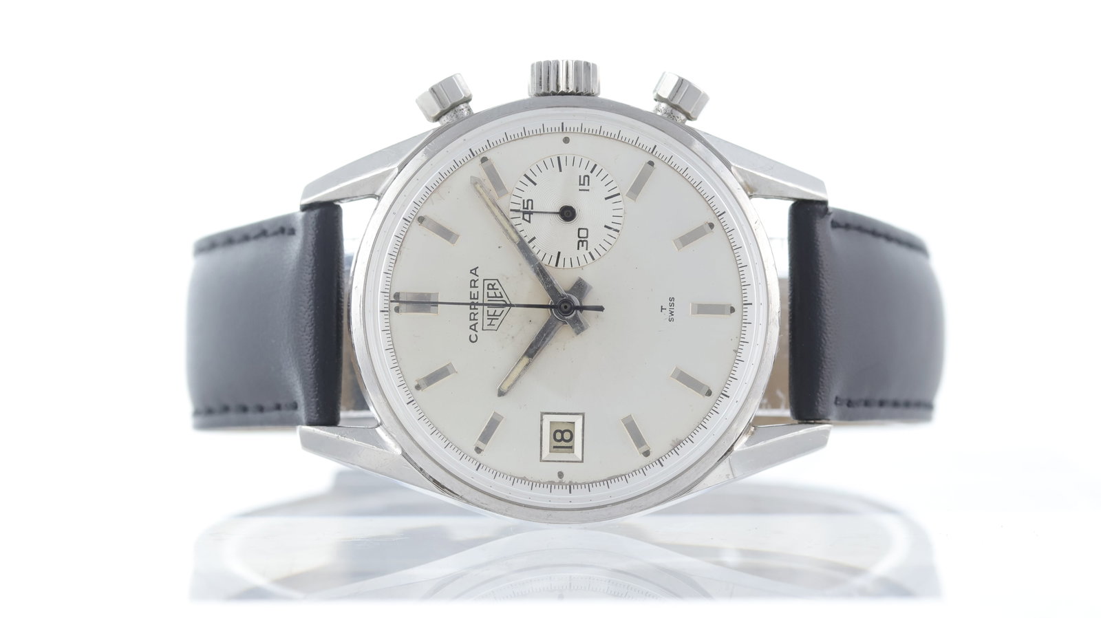 Vintage Heuer Carrera Dato 45 Ref 3147S Circa 1960's: Brand: Heuer Model Name: Carrera Dato 45 Reference: 3147S Movement type: Manual Wind Movement calibre: Heuer Landeron 189 Year: Circa 1960's Dial shape: Circular Dial colour: Silver Dial features: Bat