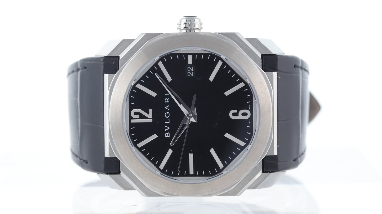 Bulgari Octo Automatic Ref BGO 38 S: Brand: Bulgari Model Name: Octo Reference: BGO 38 S Movement type: Automatic Movement calibre: Bulgari BVL.191 Dial shape: Octagonal Dial colour: Black Dial features: Polished applied hour markers, sd