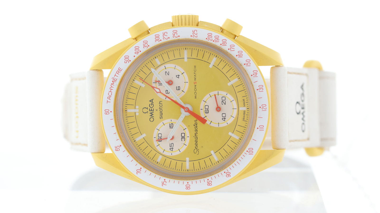 Omega Moon Swatch 'Mission To The Sun' with Box: Brand: Omega Model Name: Moon Swatch 'Mission To The Sun' Reference: Mission To The Sun Movement type: Quartz Box: Full Box Dial shape: Circular Dial colour: yellow Dial features: White hands and bato
