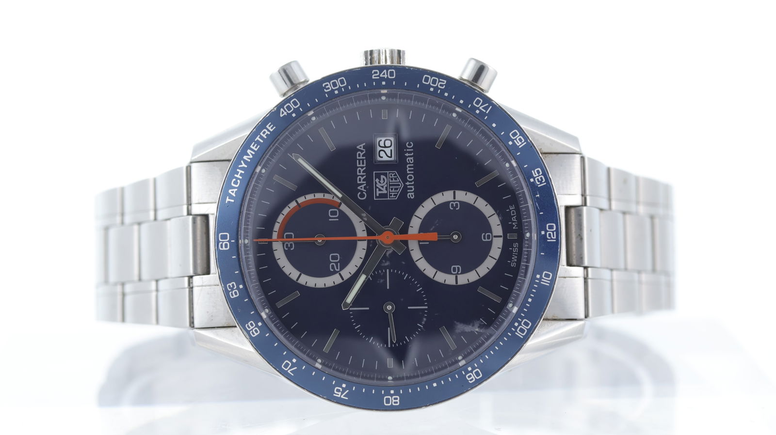 Tag Heuer Carrera Automatic Ref CV2015: Brand: Tag Heuer Model Name: Carrera Reference: CV2015 Movement type: Automatic Movement calibre: Tag Heuer 16 Dial shape: Circular Dial colour: Blue Dial features: Silver hands abnd baton hour marker
