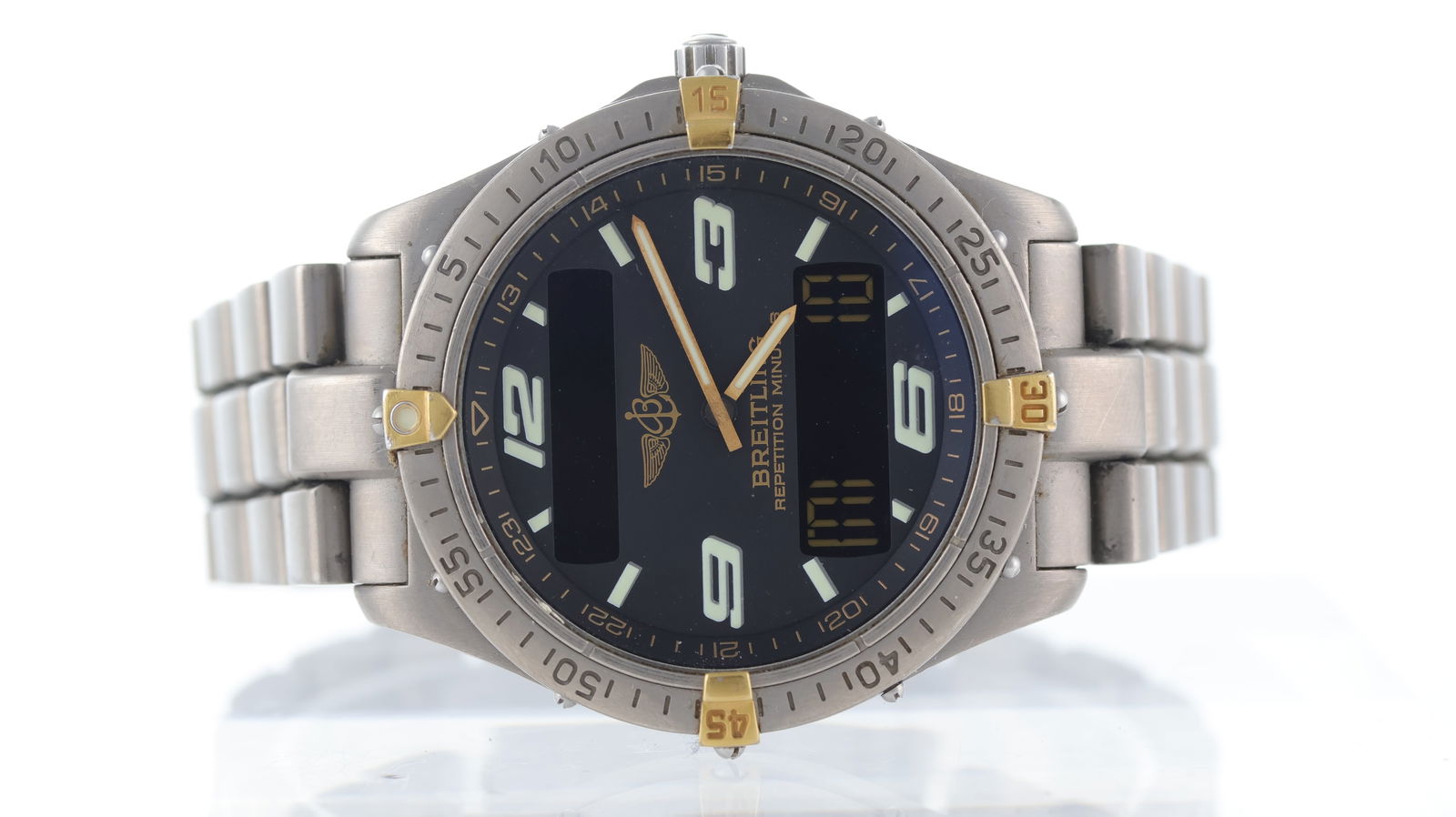 Breitling Aerospace Ref F65062: Brand: Breitling Model Name: Aerospace Reference: F65062 Movement type: Quartz Dial shape: Circular Dial colour: Grey Dial features: Lume arabic numeral hour markers and hands. Two digital screens. Be