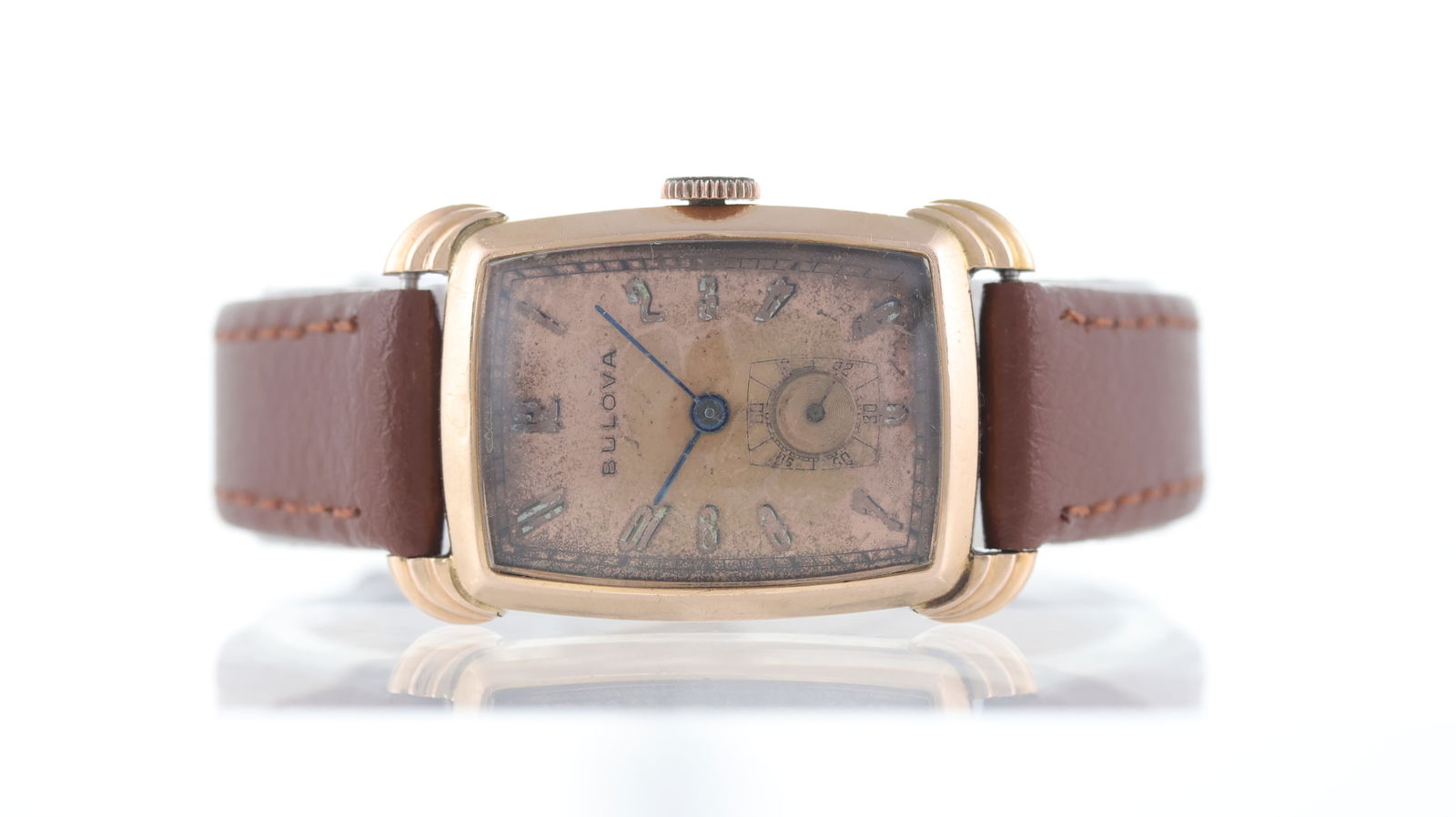 *To Be Sold Without Reserve* Vintage Bulova Tank Ref 6581969 Circa 1940's: Brand: Bulova Model Name: Tank Reference: 6581969 Movement type: Manual Wind Movement calibre: Bulova 8AH Year: Circa 1940's Dial shape: Rectangular Dial colour: Bronze Dial features: Blue steel