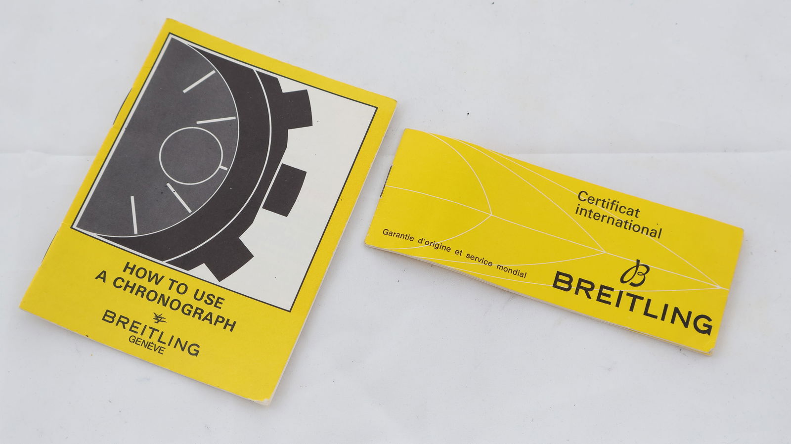 Vintage Breitling Guarantee Booklet and Chronograph Manual: Vintage Breitling Guarantee Booklet and Chronograph Manual